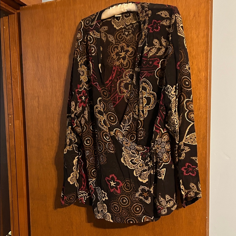 Chico's Elegant Black and Gold Blouse
